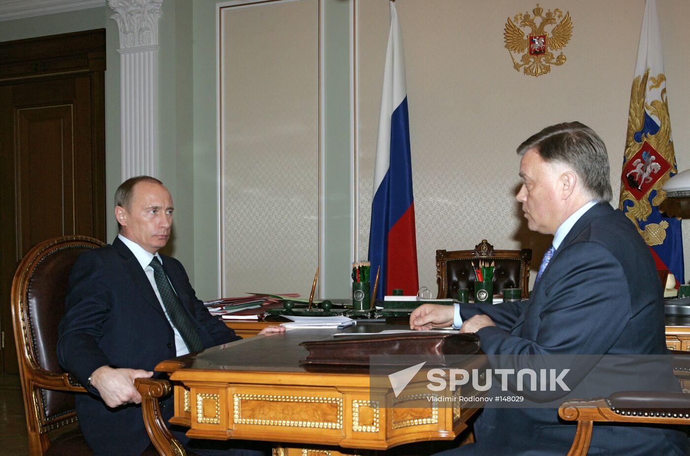 VLADIMIR YAKUNIN VLADIMIR PUTIN