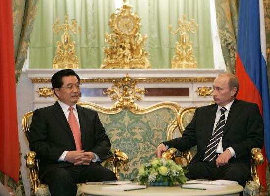 VLADIMIR PUTIN HU JINTAO