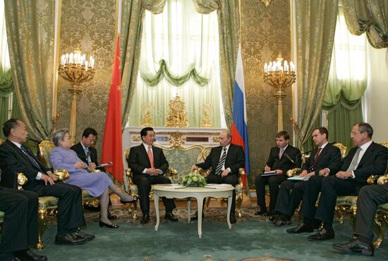 VLADIMIR PUTIN HU JINTAO