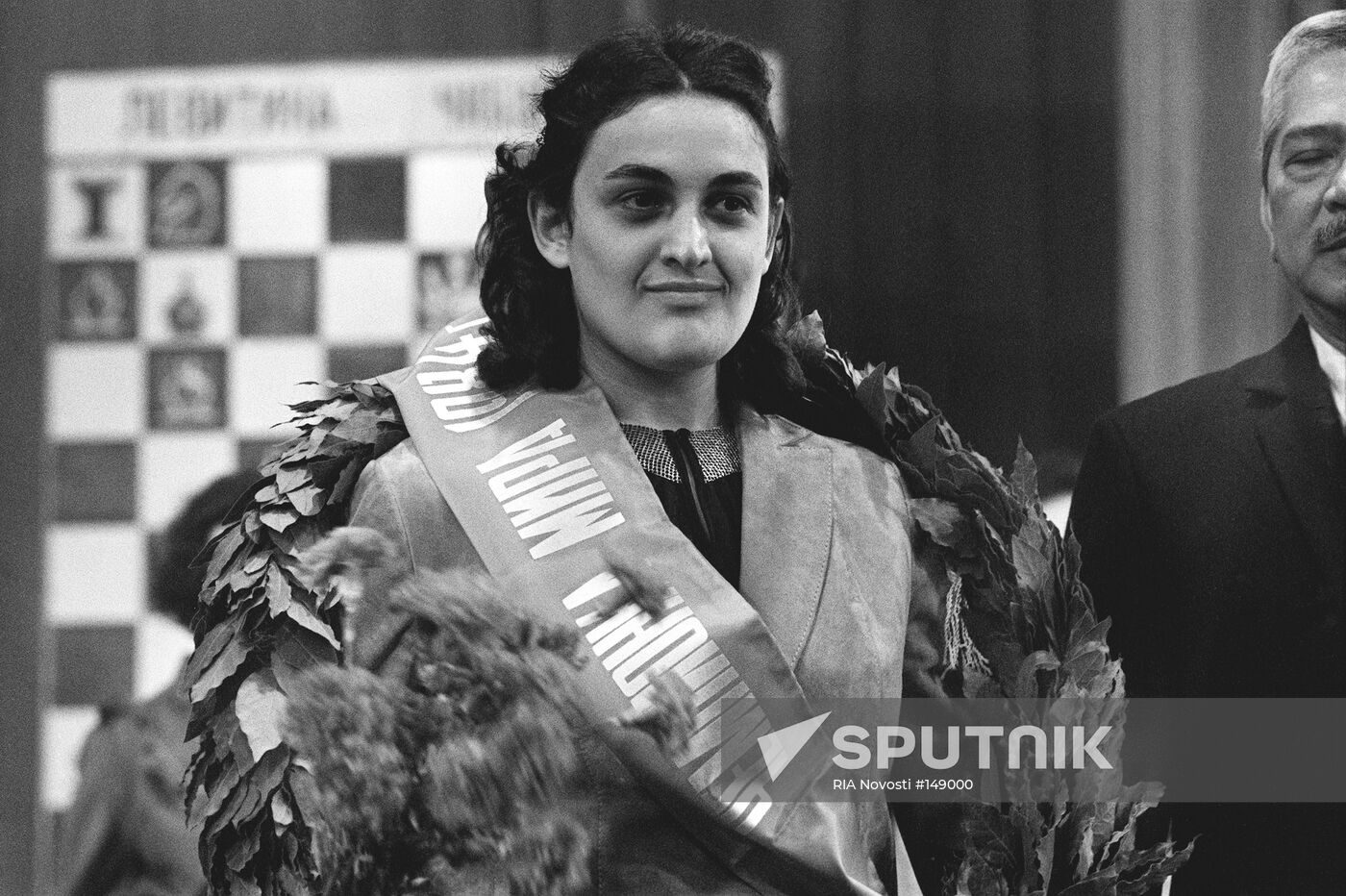 MAYA CHIBURDANIDZE WORLD CHESS CHAMPION