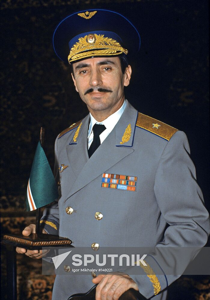 DUDAYEV PRESIDENT CHECHNYA