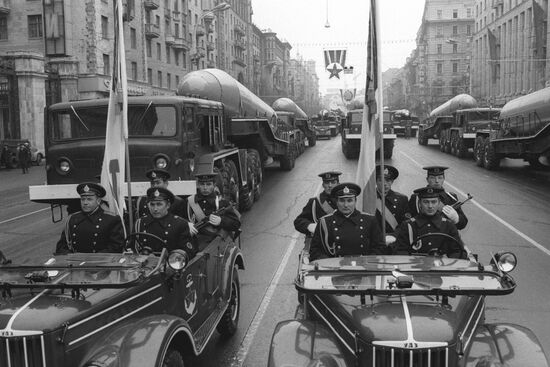 NOVEMBER PARADE PARTICIPANTS