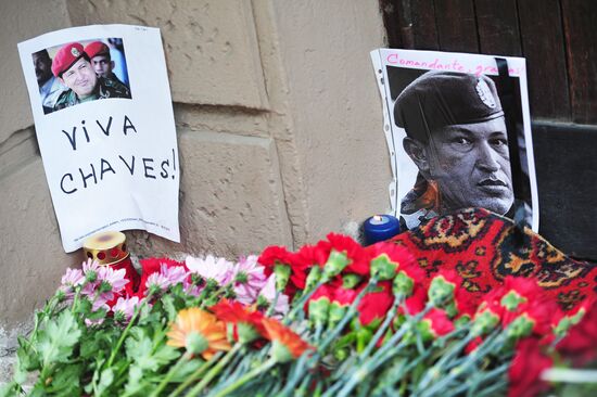 Mourning at Venezuelan Embassy in Moscow