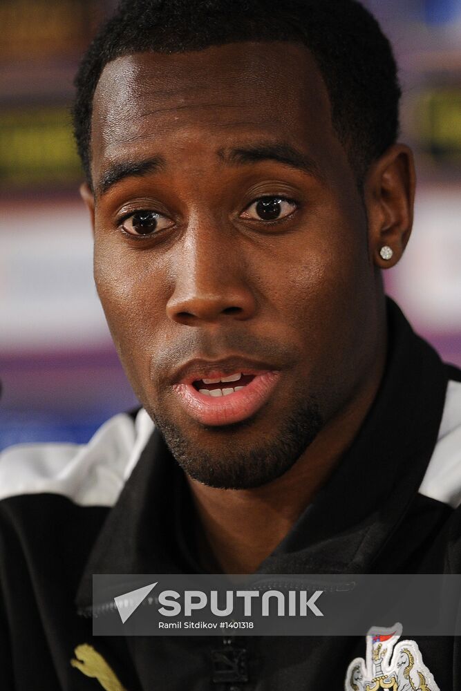 FC Newcastle United holds training session