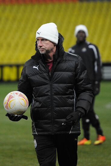 FC Newcastle United holds training session