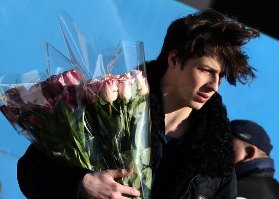 Flowers sold on the eve of International Women's Day