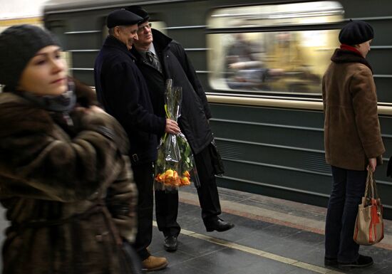 Flowers sold on the eve of International Women's Day