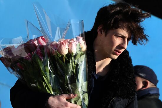 Flowers sold on the eve of International Women's Day