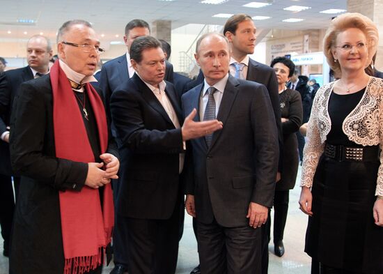 Vladimir Putin visits Northwestern Federal District