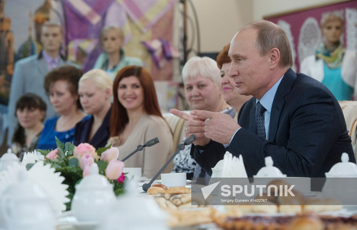 Vladimir Putin visits Northwestern Federal District