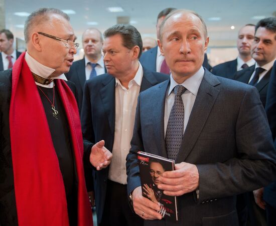Vladimir Putin visits Northwestern Federal District
