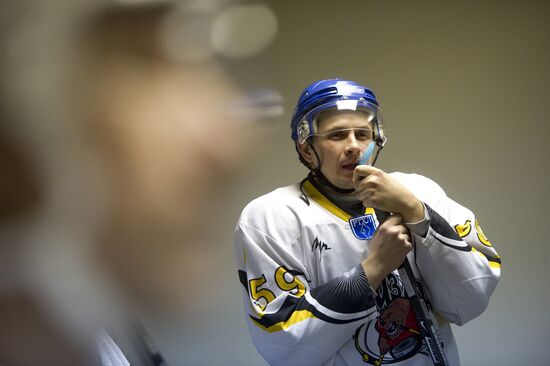 Non-professional Hockey League