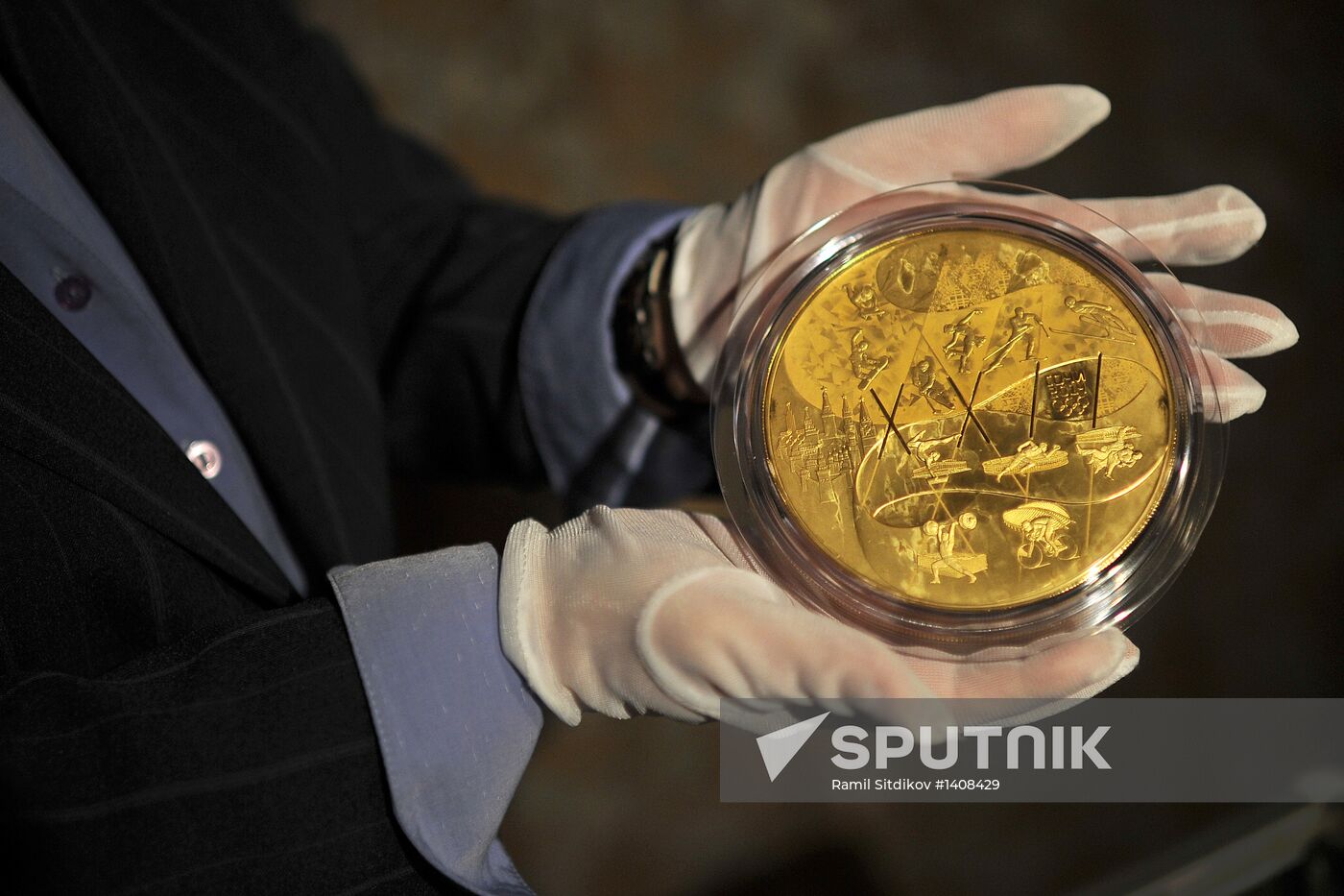 Presentation of Sochi 2014 commemorative bill