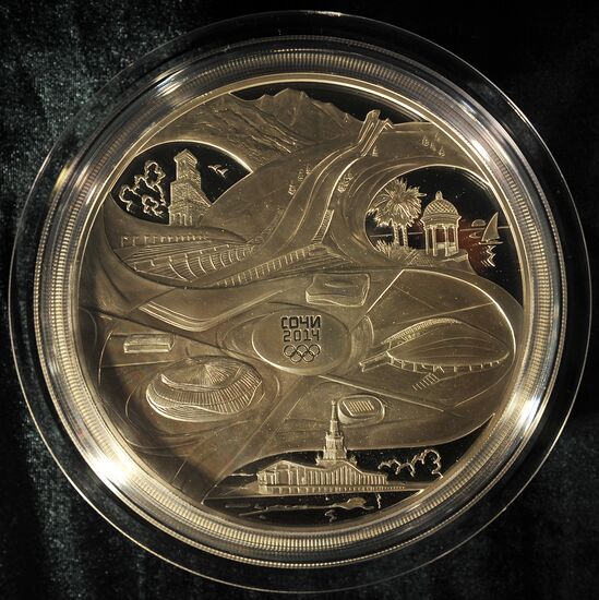 Presentation of Sochi 2014 commemorative bill