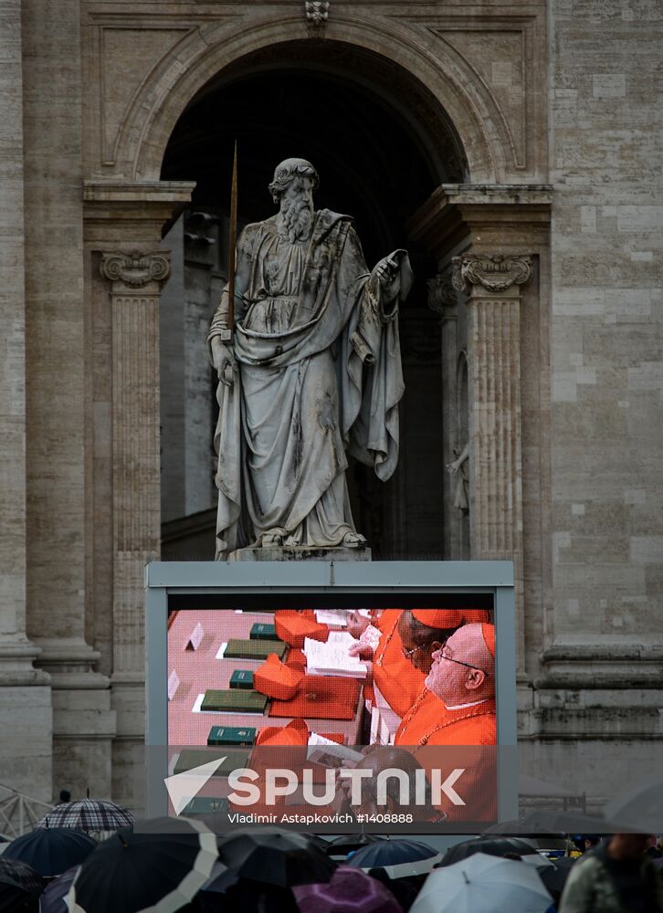 Cardinals vote for new Pope