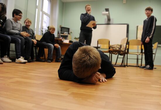 Theater.Doc at literature lesson at school