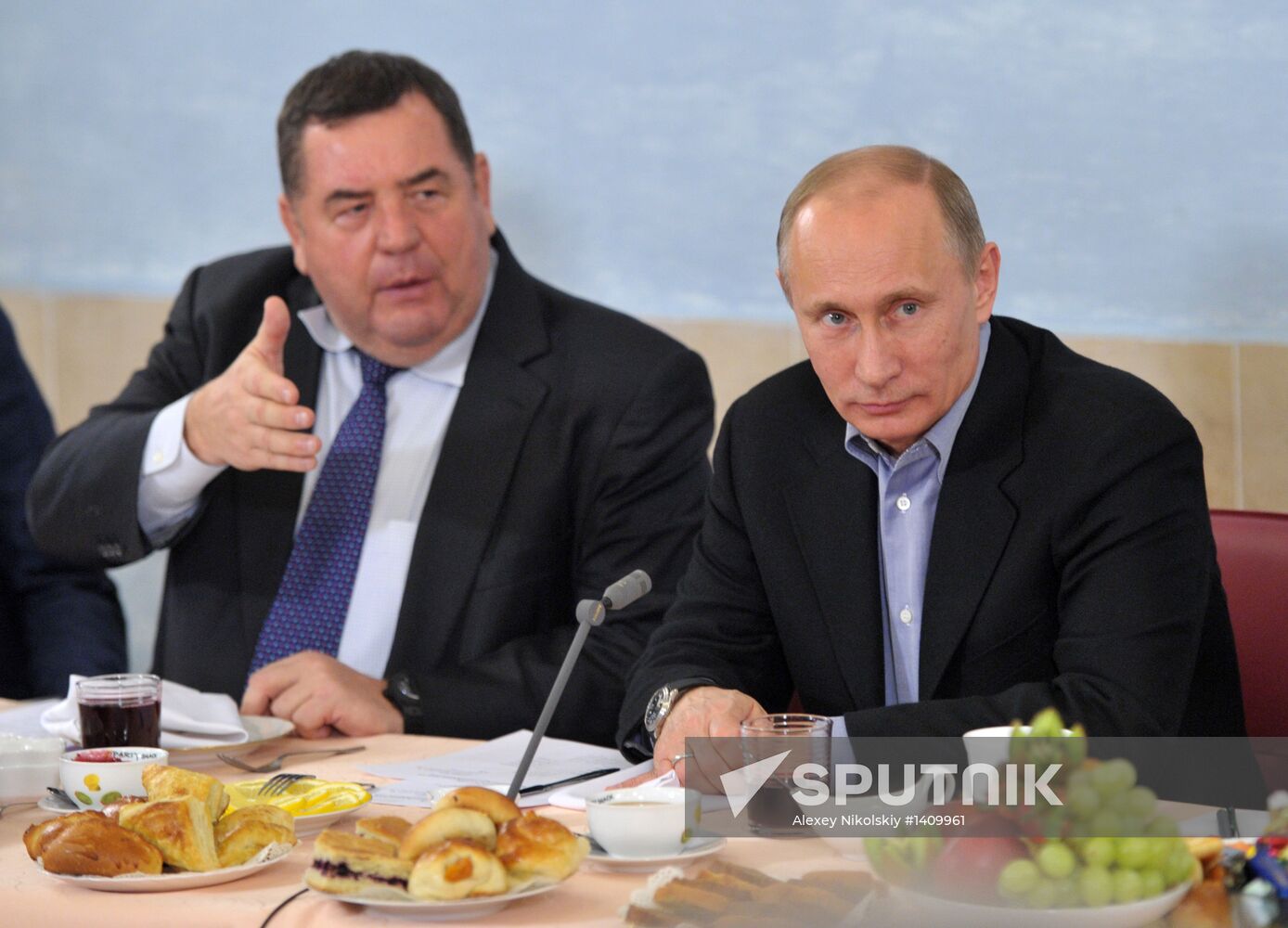 Putin, Sobyanin visit Sambo-70 training center