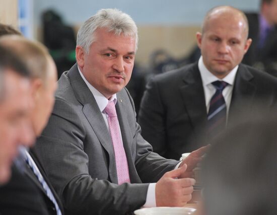 Putin, Sobyanin visit Sambo-70 training center