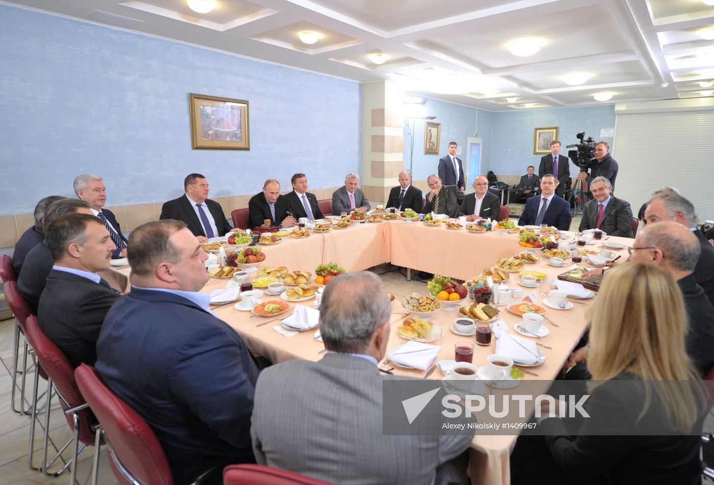 Putin, Sobyanin visit Sambo-70 training center