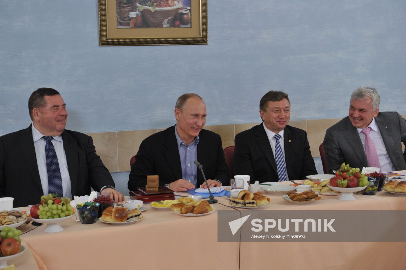 Putin, Sobyanin visit Sambo-70 training center