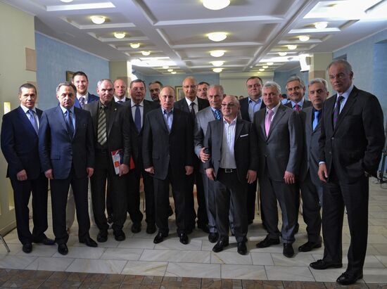 Putin, Sobyanin visit Sambo-70 training center