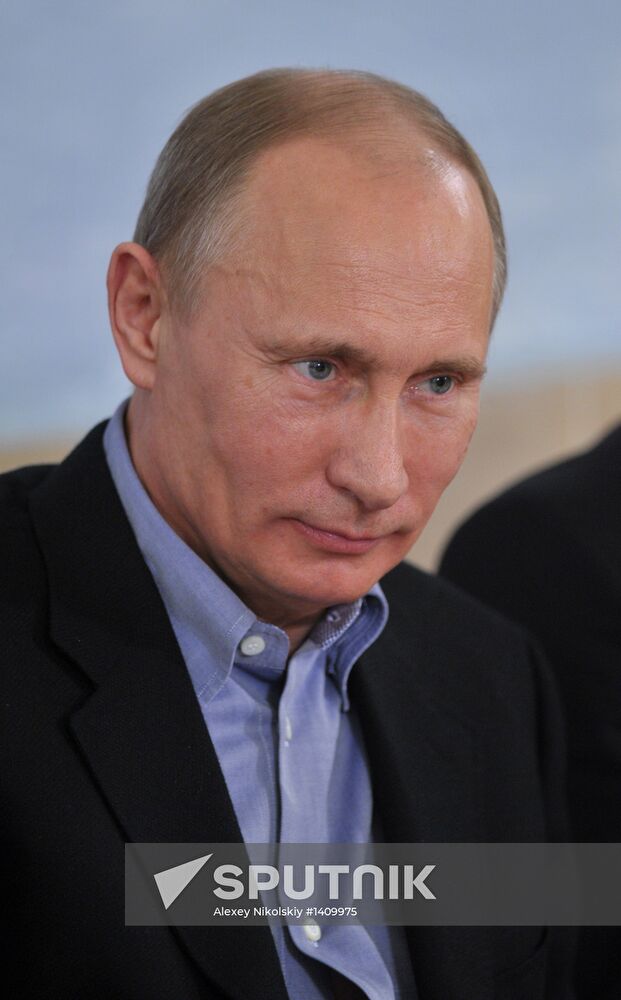 Putin, Sobyanin visit Sambo-70 training center