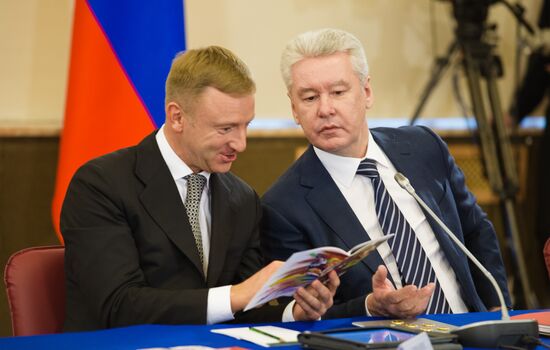 Putin, Sobyanin visit Sambo-70 training center