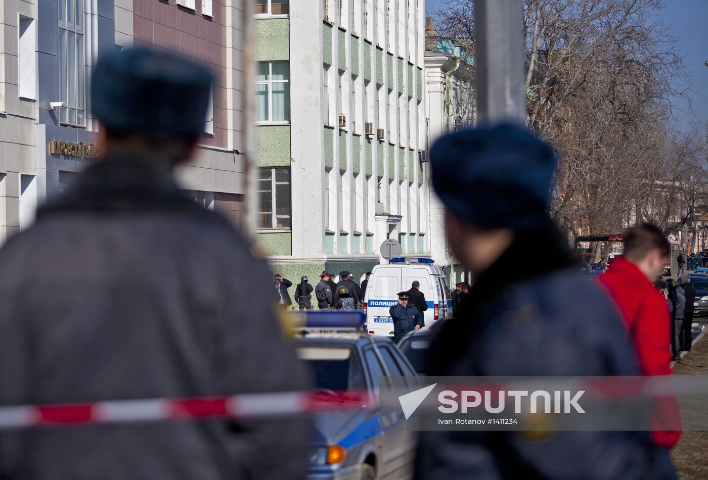 Police free hostages at Astrakhan college