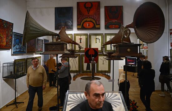 Exhibition "Boris Messerer. The Line of Fate" opens in Moscow