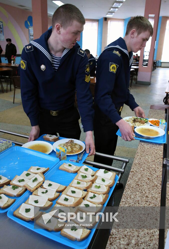 Buffet-style meals introduced in Russian army