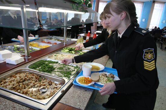 Buffet-style meals introduced in Russian army