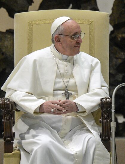 Pope Francis meets with journalists