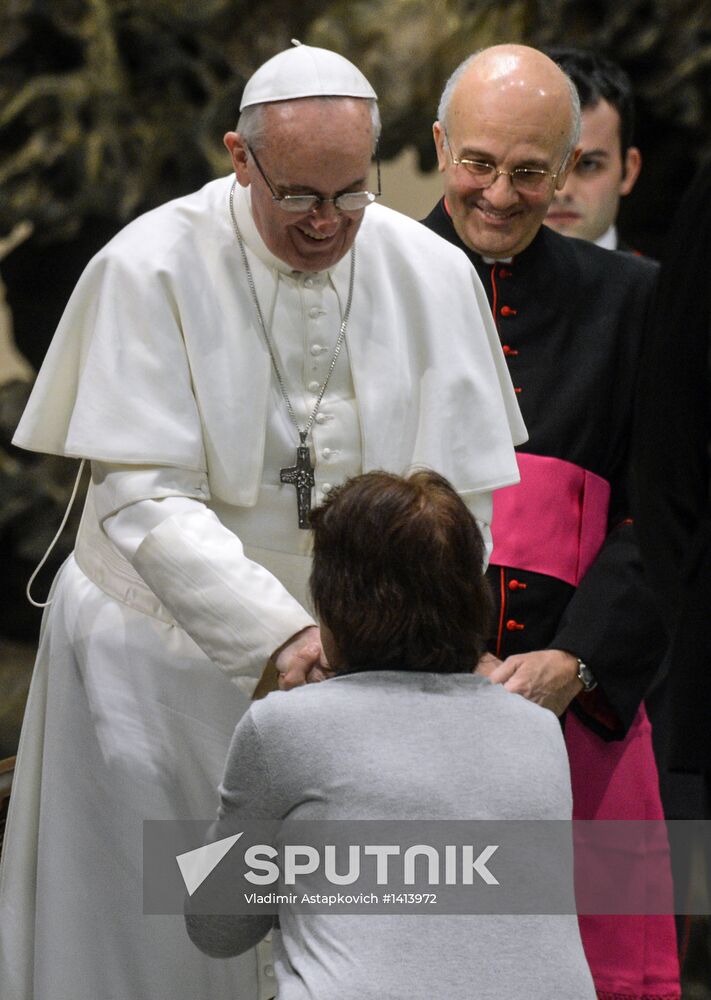 Pope Francis meets with journalists