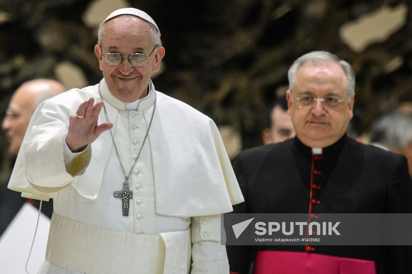Pope Francis meets with journalists