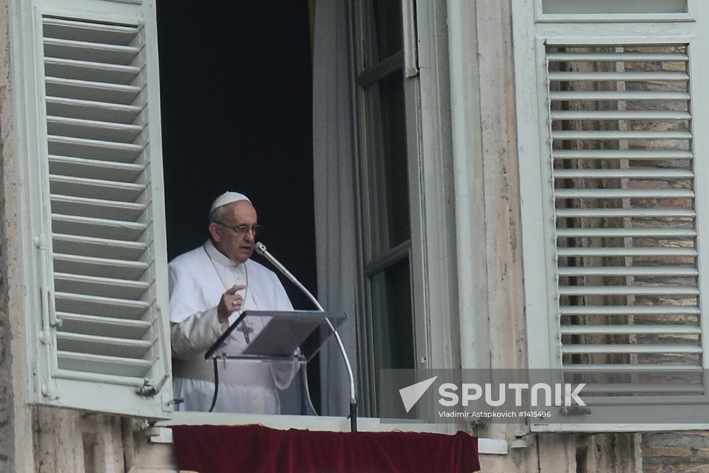 Pope Francis delivers sermon to faithful at Vatican