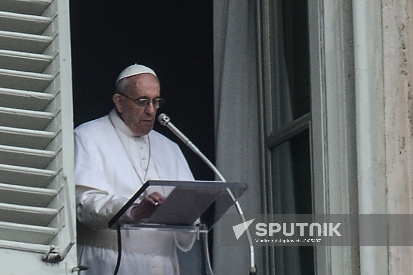 Pope Francis delivers sermon to faithful at Vatican