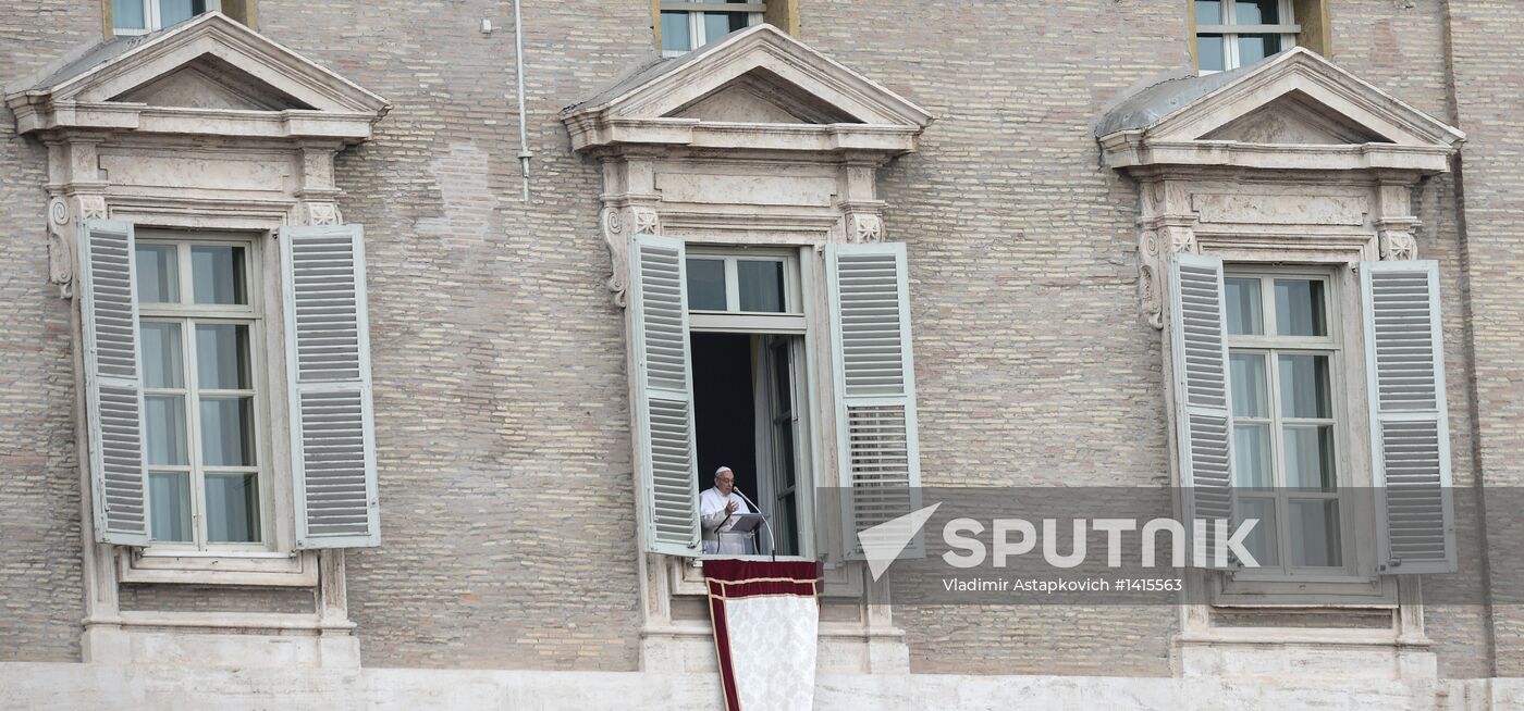Pope Francis delivers sermon to faithful at Vatican