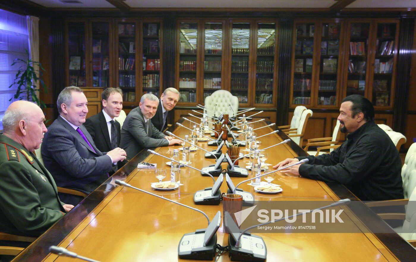 Dmitry Rogozin meets with Steven Seagal
