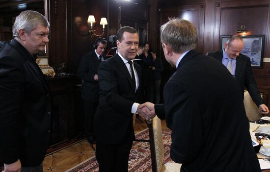 Dmitry Medvedev gives interview to leading European media