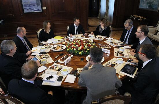 Dmitry Medvedev gives interview to leading European media