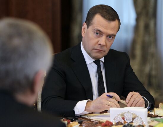 Dmitry Medvedev gives interview to leading European media