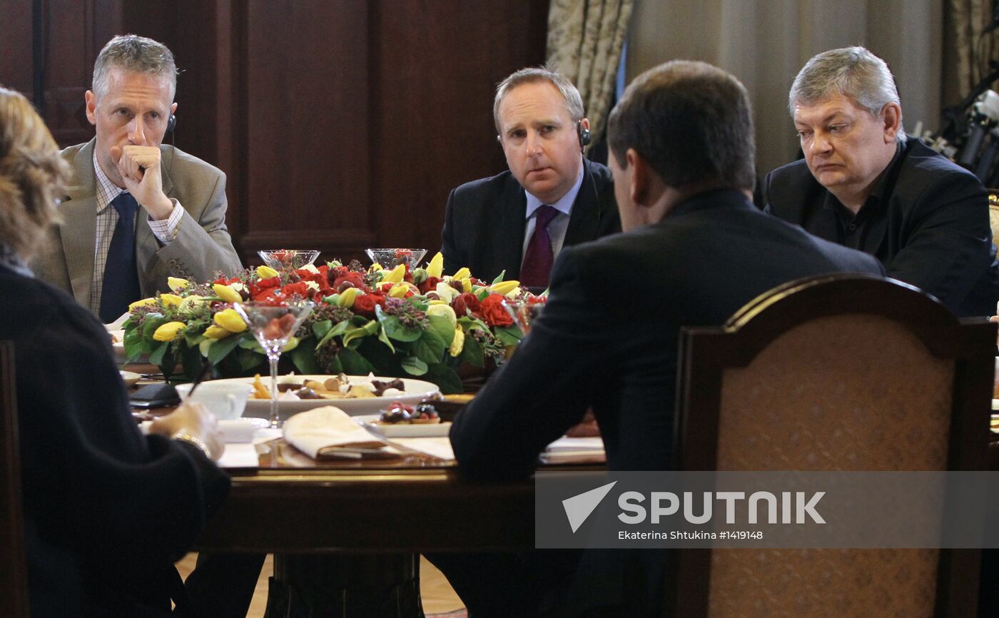 Dmitry Medvedev gives interview to leading European media