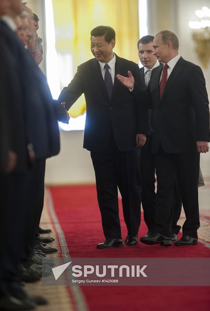 Vladimir Putin meets with Xi Jinping