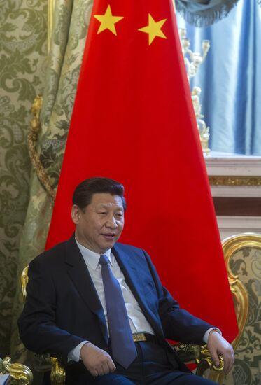 Vladimir Putin meets with Xi Jinping