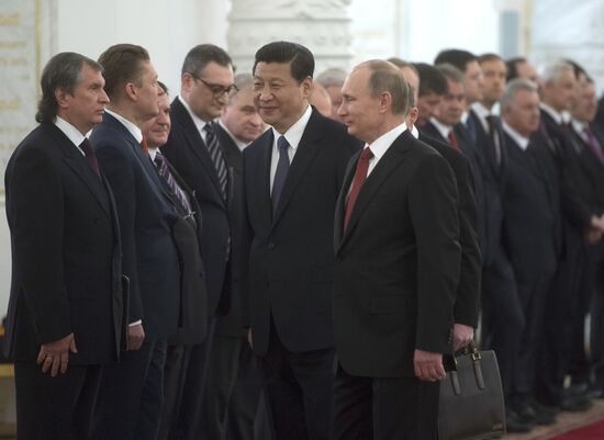 Vladimir Putin meets with Xi Jinping