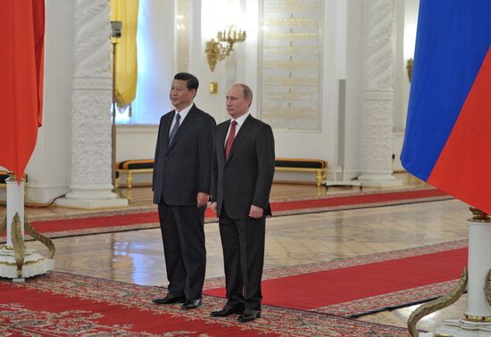 Vladimir Putin meets with Xi Jinping