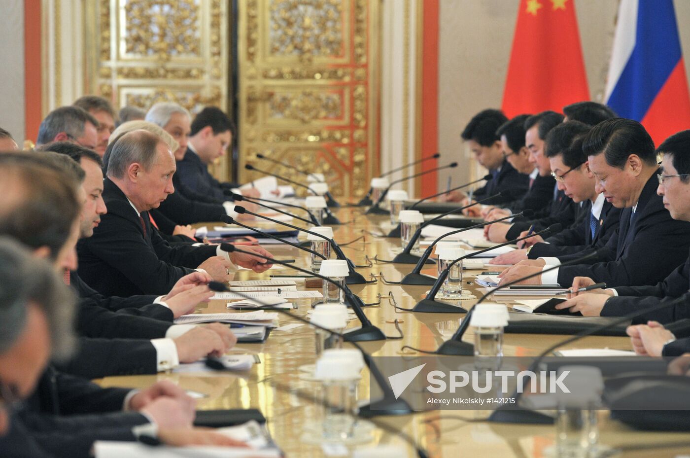 Vladimir Putin meets with Xi Jinping