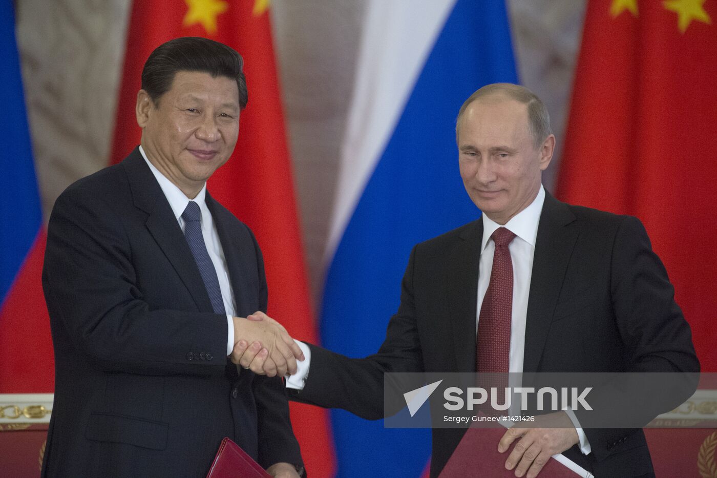 Vladimir Putin meets with Xi Jinping