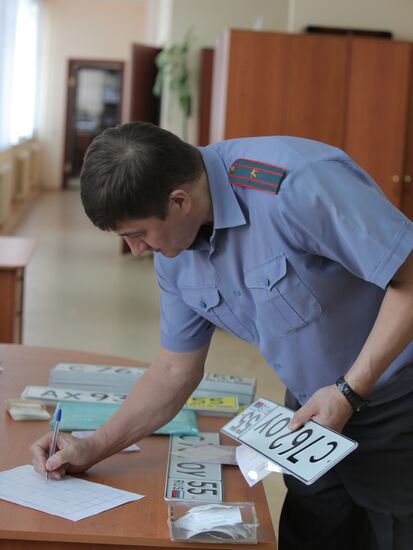 Motor vehicle registration in Omsk