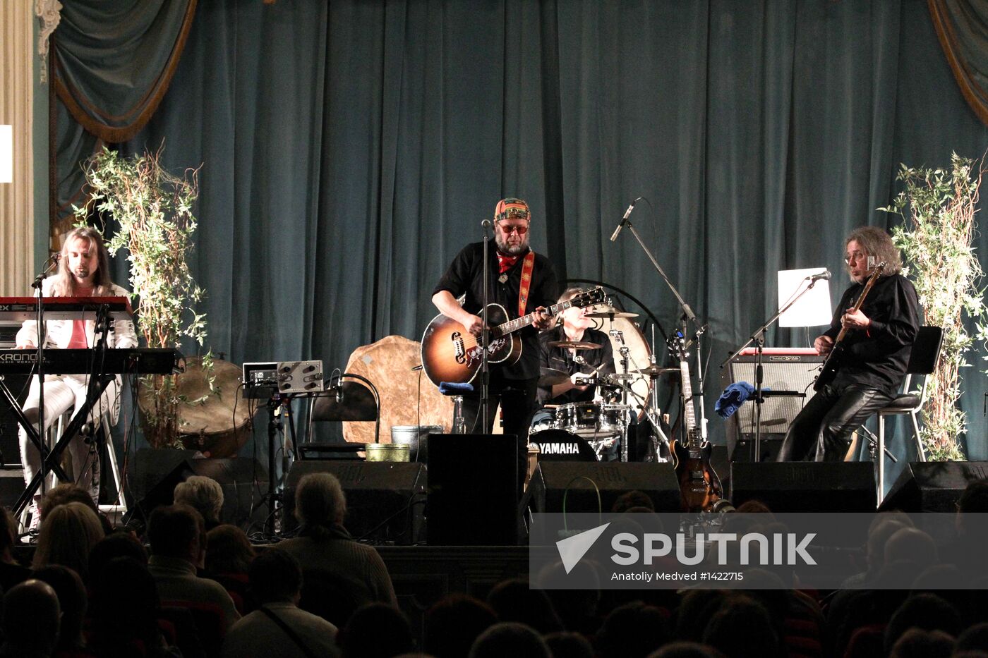 Farewell concert by Aquarium band